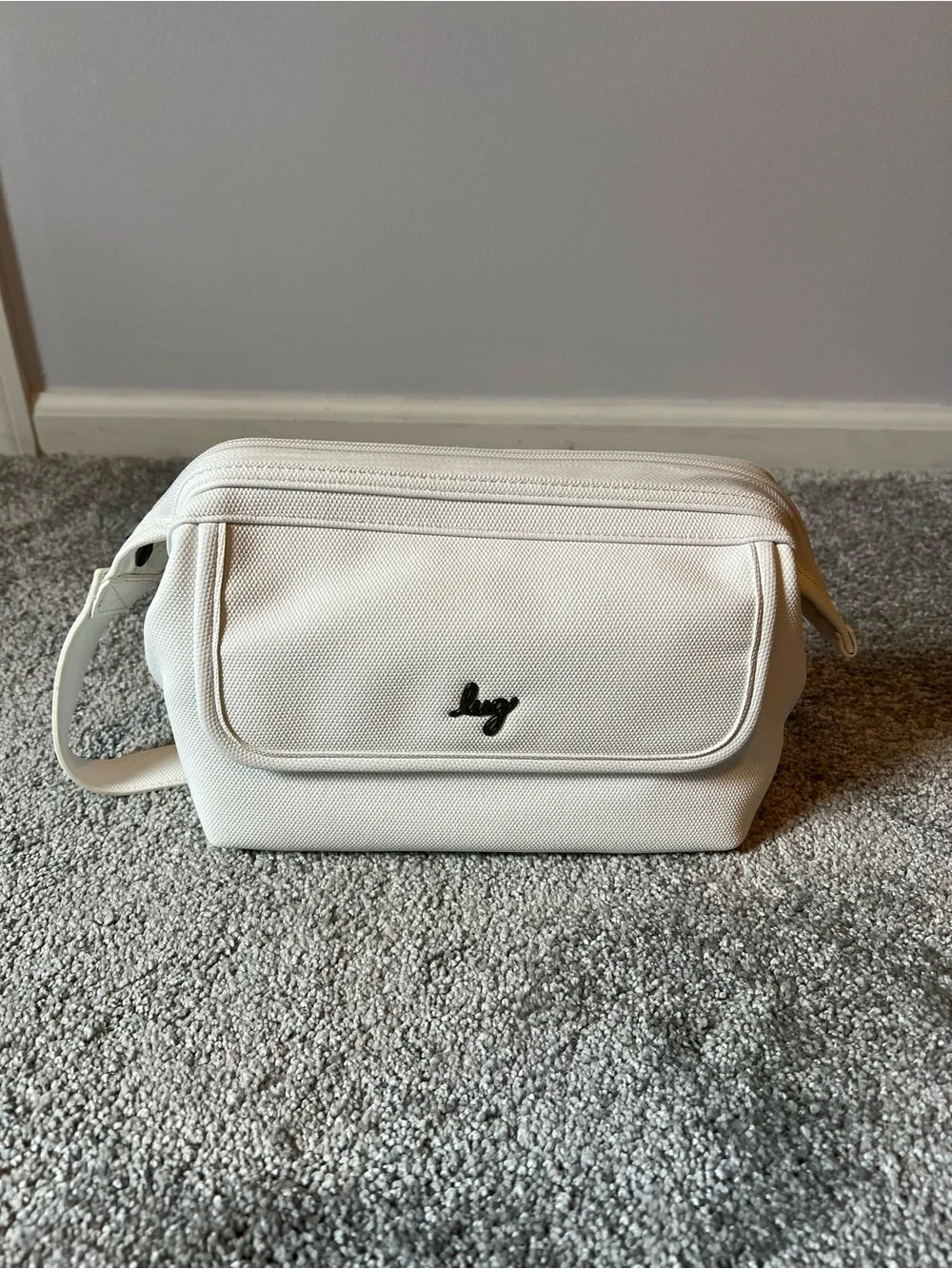 Lug via vl Matt luxe white and vl classic stash white